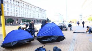 ЕК с извънредна позиция за случващото се в България