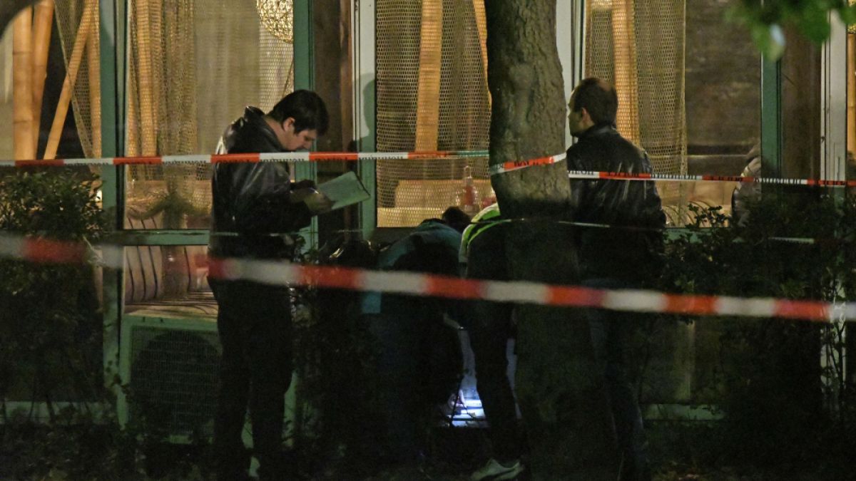 Ужас в Мездра: Ученичка се обеси у дома, откри я майка й