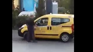 Бакшиш направи нещо много гадно на улицата, но си получи заслуженото (ВИДЕО)