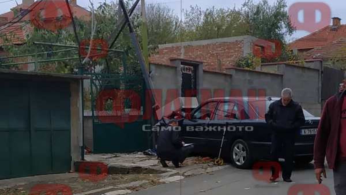 Първи СНИМКИ от кървавата касапница в Карнобат!