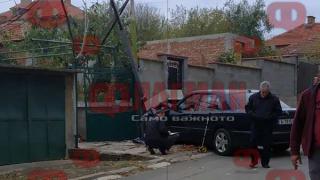 Първи СНИМКИ от кървавата касапница в Карнобат!