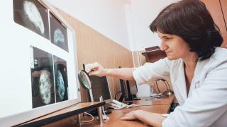 Коварна болест отнема живота на все повече жени, ето как може да се спасите!