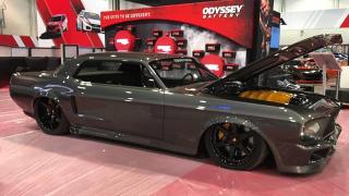 Рядък звяр: Американци построиха Mustang с "чудовищен" двигател от Ferrari (СНМКИ/ВИДЕО)