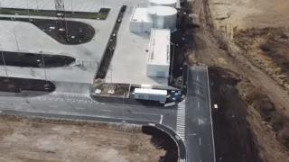 Уникално ВИДЕО от дрон показва докъде стигна строежът на логистичната база на JYSK за над 100 млн. евро