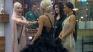 С безумен кич и евтино порно се изложиха жените, прекрачили прага на Big Brother: Most wanted 2018 (СНИМКИ/ВИДЕО)