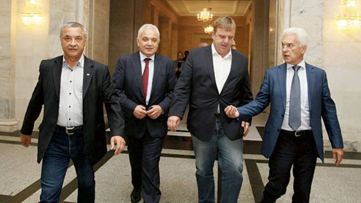 Обединените патриоти на тайна среща в Министерския съвет 