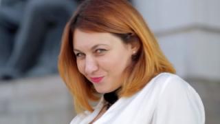 Голяма мъка налегна Хекимян и Бакърджиев заради секси мадама с къса кожена пола от СУ (СНИМКИ/ВИДЕО)