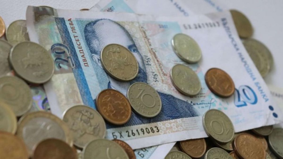 НСИ с актуални данни за средната брутна заплата в страната, най-много печелят...