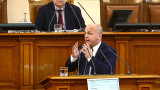 Александър Симов: Не защо, а колко заведения ще отварят на 1 март?
