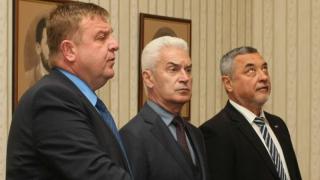 Красива руса депутатка аут от парламента заради Валери Симеонов (СНИМКА)