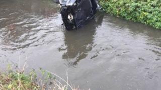 Голф изпусна завой в Шуменско и сътвори невиждана катастрофа (ЗРЕЛИЩНИ СНИМКИ)
