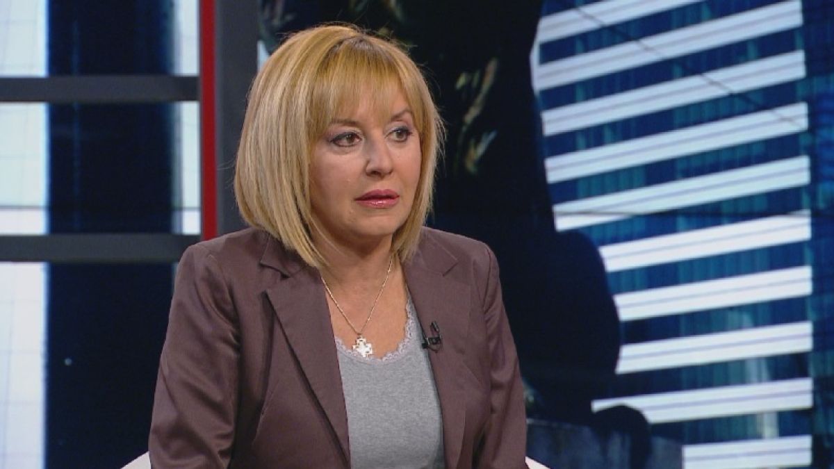 Манолова за оставката на Симеонов: Заслужена победа за майките 