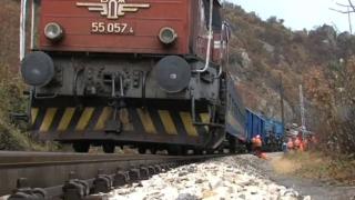 Версия: Земетресение в Кресненското дефиле предизвикало ужаса с влака (ВИДЕО)