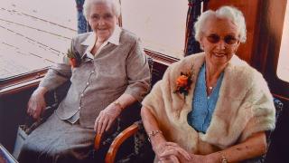 102-годишни близначки шокираха света с тайната си за дълъг живот (СНИМКИ)