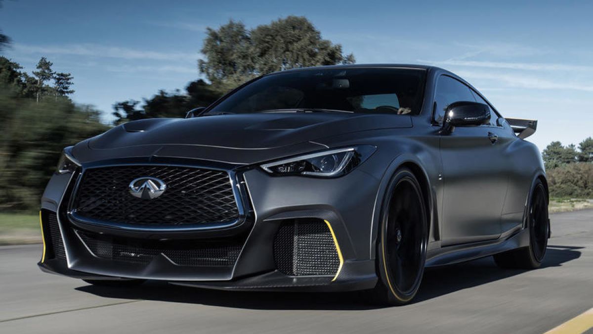 Какво е общото между Infiniti Q60 Project Black S и болид от Формула 1