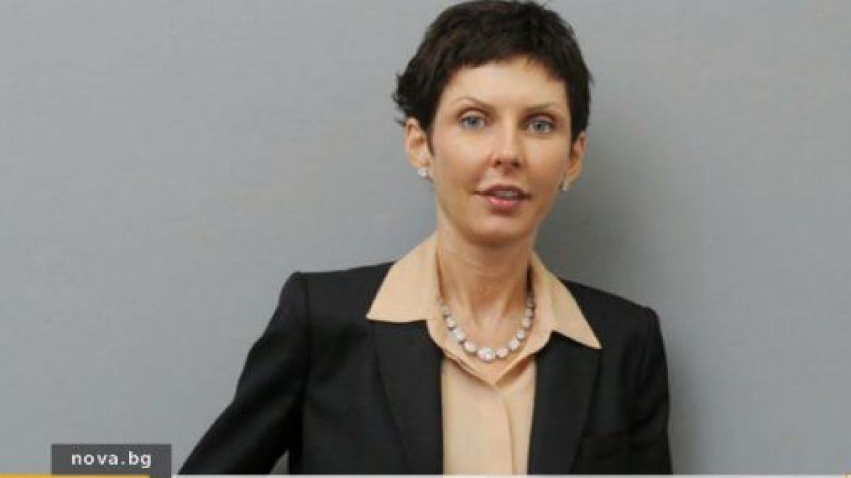 Аделина Радева изпадна в неудържим смях заради... женска злоба и много пари (СНИМКИ)