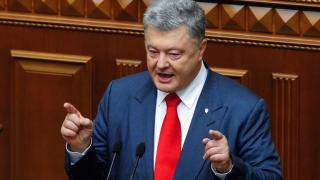 Порошенко разкри какво си е говорил по време на спешния разговор с шефа на НАТО