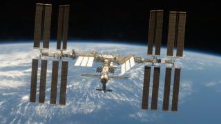 Откриха 5 щама смъртоносни супербактерии на борда на МКС 
