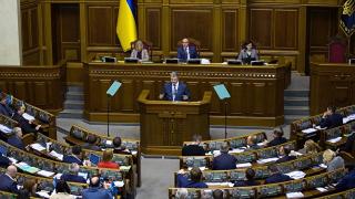 Украйна въведе военно положение, но докога?!