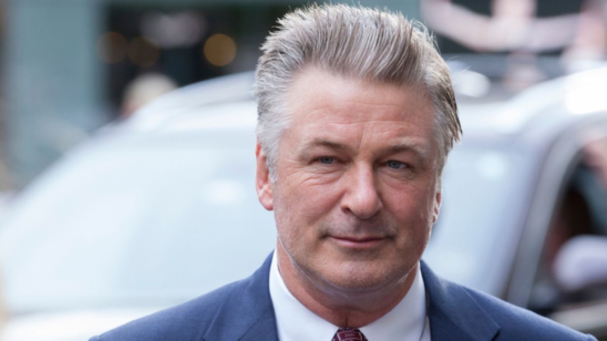 Обвиниха Алек Болдуин заради боя на паркинг (ВИДЕО)