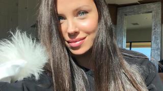 Теди Бургазлиева дръпна кредит за луксозен палат в Лос Анжелис (СНИМКИ)
