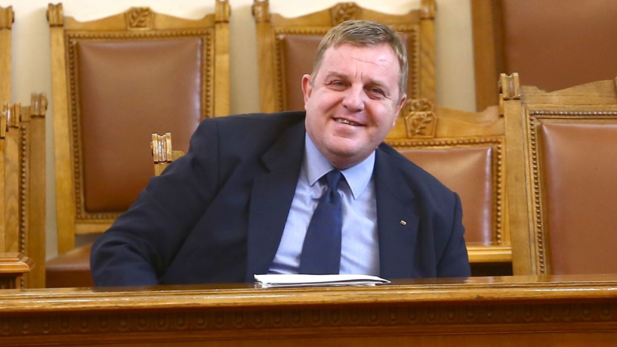 И Каракачанов получи послание от Тръмп