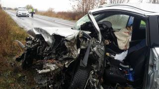 4 ученички без книжки подкараха тузарско Ауди, но настана кървав ад