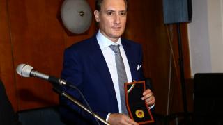 Първо в БЛИЦ! Домусчиев иронизира с клип многото почивни дни, които вредят на нацията! (ВИДЕО)