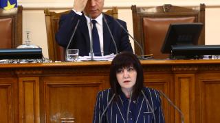 Цвета Караянчева: Изразяваме пълна подкрепа за суверенитета и териториалната цялост на Грузия