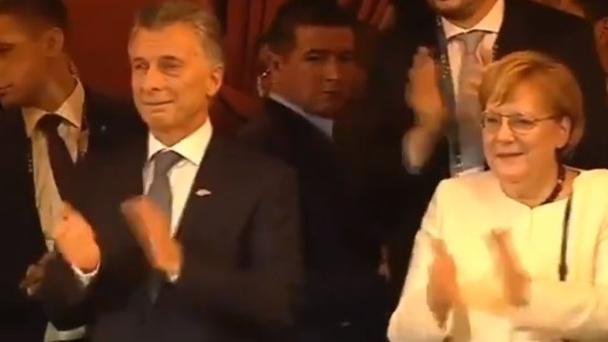 Трогателно ВИДЕО! Президентът на Аржентина плаче пред лидерите на Г-20 от гордост за страната и народа си 