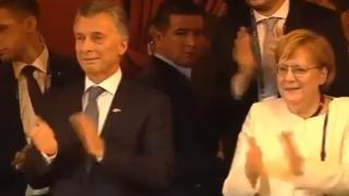 Трогателно ВИДЕО! Президентът на Аржентина плаче пред лидерите на Г-20 от гордост за страната и народа си 