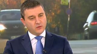 Министър Горанов разказа защо се е преместил в прочулия се апартамент след силно земетресение