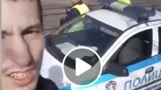 Само в БЛИЦ! Младеж се изгаври брутално с полицаи, но след това жестоко съжали (ВИДЕО)