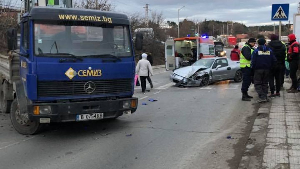 Брутална катастрофа с пострадали потресе Варна