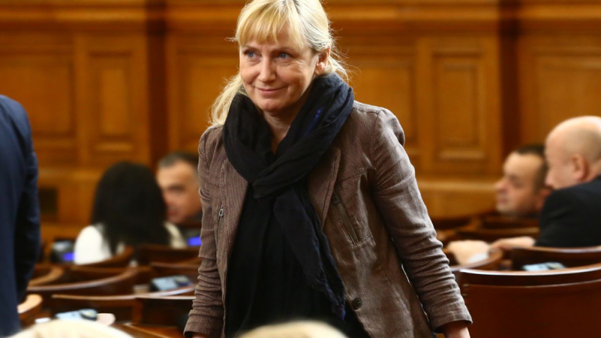 Елена Йончева: Искаме европейска лаборатория да извърши анализ на пътищата