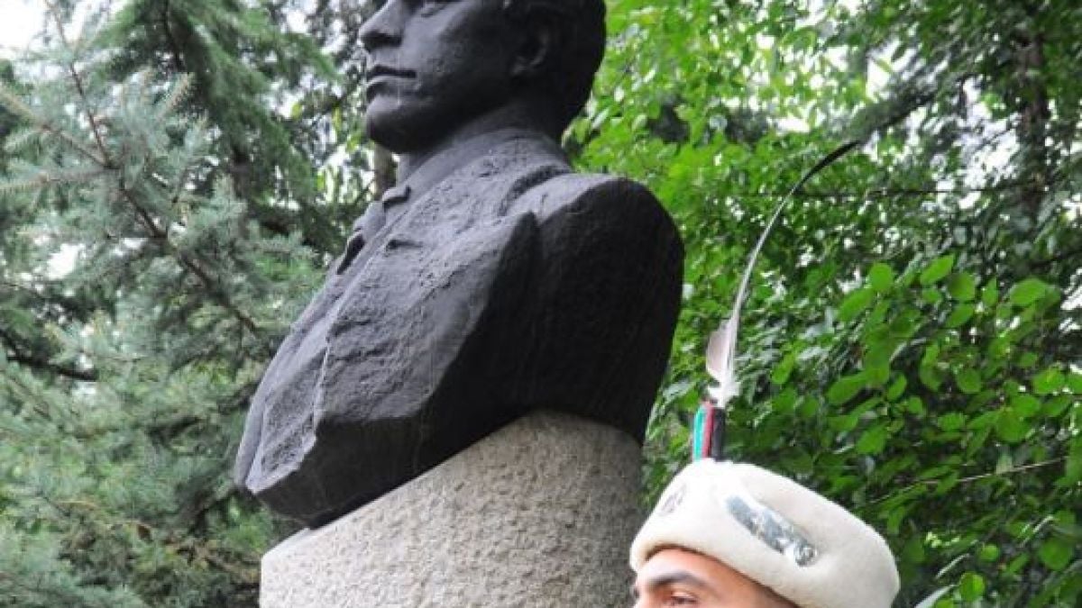 Уникална находка! Показаха истинска, но неизвестна досега СНИМКА на Васил Левски, открита в Истанбул