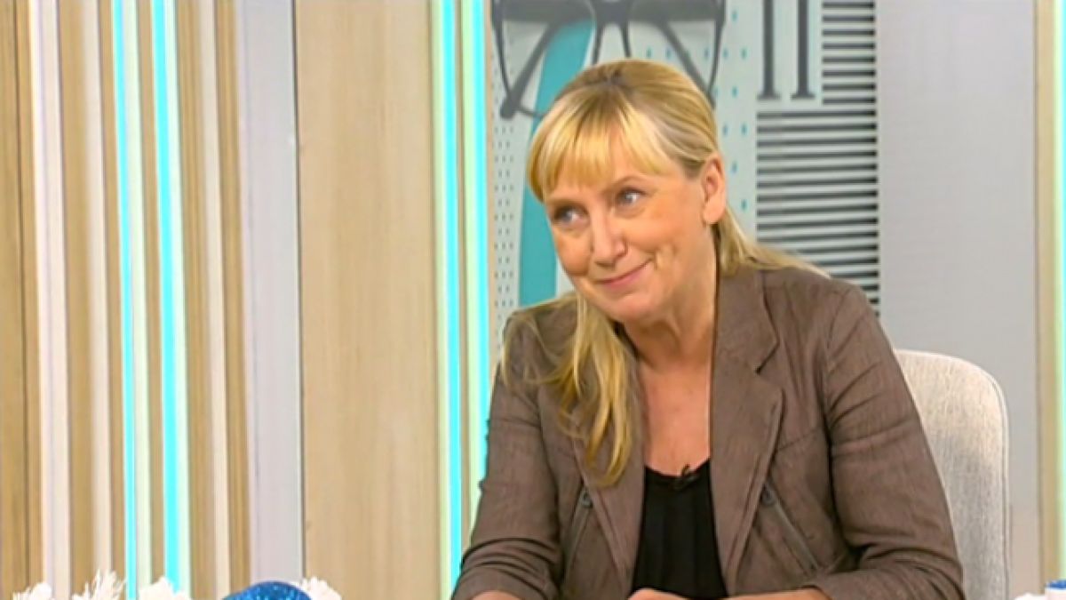 Елена Йончева с коментар за евроизборите, пътя край Своге и АПИ