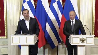 Ципрас разсмя всички с шегата си, че ще си сложи вратовръзка, само ако е подарък от Путин (ВИДЕО)