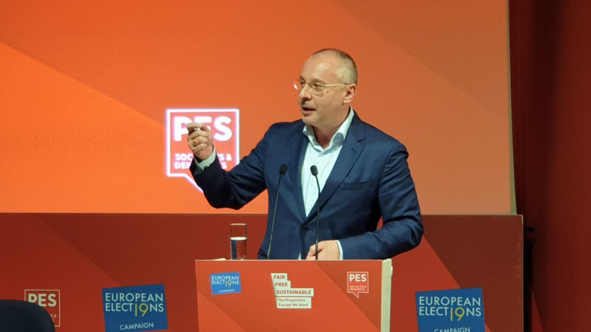 Преизбраха Станишев за лидер на ПЕС
