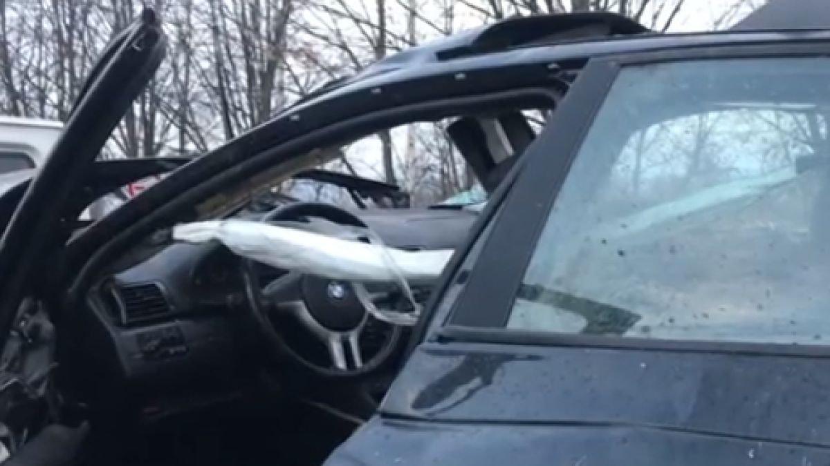 Страшни кадри! Ето какво е останало от БМВ-то ковчег, в което угаснаха три млади живота (ВИДЕО)