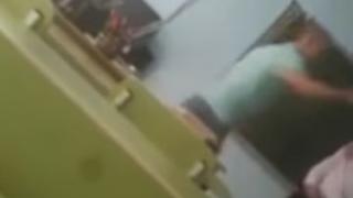 Почерпен даскал наби ученик в час по история (ВИДЕО)