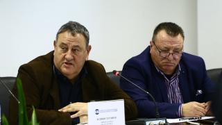 Строители излизат на мирен протест, изкарват 1000 машини на "Цариградско шосе" в столицата (СНИМКИ/ВИДЕО)