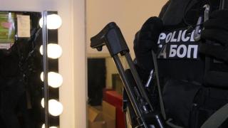 ГДБОП с масирана спецакция във Варна и София: Нахлуха в еротичен клуб и… (СНИМКИ)