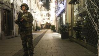 Заваляха арести в Страсбург, касапинът може да е избягал в...