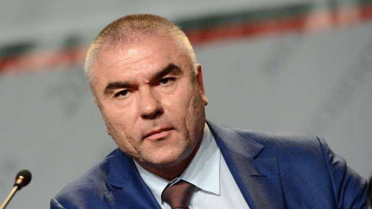 Марешки изригна: Даваме 10 млрд. за самолети, докато целия народ праща СМС-и да спаси деца и възрастни