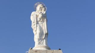 В България е най-високата статуя на Дева Мария с Младенеца в света (СНИМКИ)