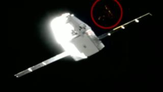 Подозрително ВИДЕО! Илон Мъск може да има връзка с извънземни?