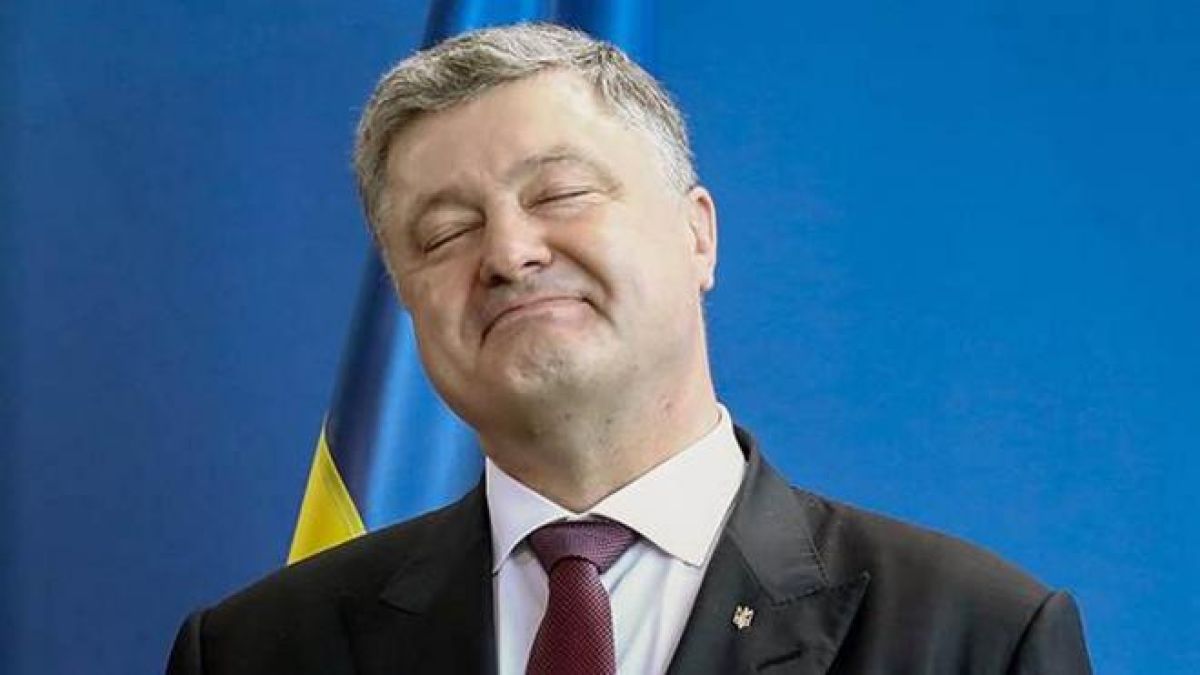 Търсачка с грандиозен гаф, "погреба" Порошенко 