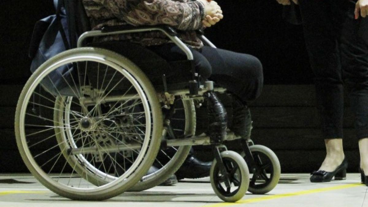 Важна социална новина! Има нова система за изплащане на инвалидните добавки (ВИДЕО)