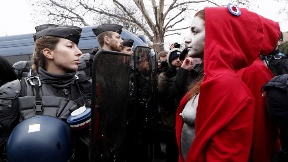 Протестът на "жълтите жилетки" взе нова жертва 